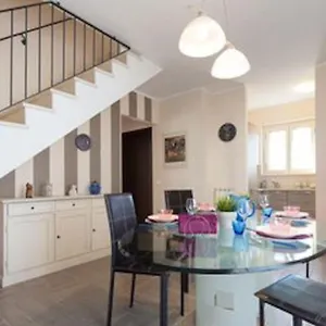https://piccolo-borgo.it-tuscanyhotel.com